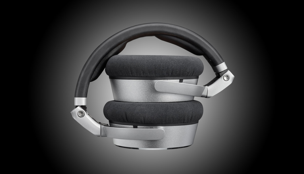 x1-ndh-20-folded-neumann-headphone-g.jpg (104 KB)