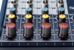 Soundcraft NOTEPAD-12FX 12 Girişli Analog Stüdyo Kayıt Mikseri - 2