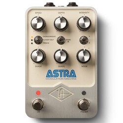 Universal Audio Astra Modulation Pedalı - 1